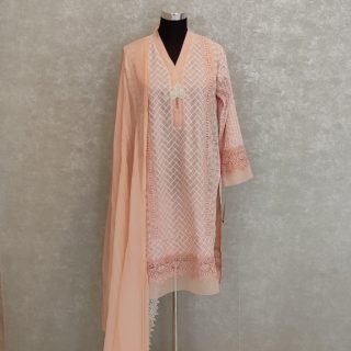 women wear